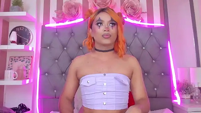 Snapshot of Star-Fire chatting on October 2025 08:40:02 PM Star-Fire online show from October 2025 08:40:02 PM