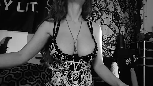 Silentmary online show from July 2026 01:37:01 PM