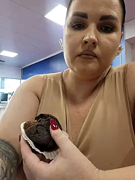 GeorgiaLerox online show from November 2025 01:35:02 PM