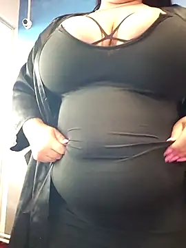 GeorgiaLerox online show from June 2026 01:04:02 PM