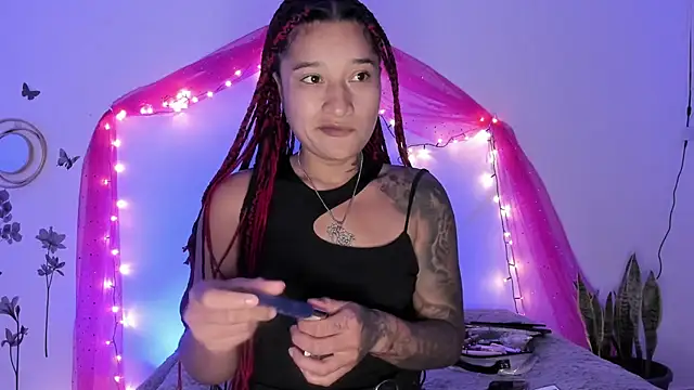 Snapshot of Eva_Lee_ chatting on January 2025 06:49:02 AM Eva Lee online show from January 2025 06:49:02 AM