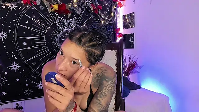 Eva Lee  online show from December 2025 08:41:02 AM