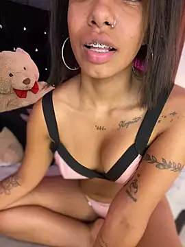Snapshot of ATENEA_SEXXXY chatting on January 2025 02:38:02 AM ATENEA SEXXXY online show from January 2025 02:38:02 AM