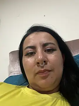 Abril Luv online show from June 2026 01:50:01 AM