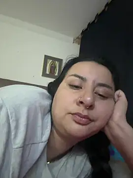 Abril Luv online show from July 2026 12:47:02 AM