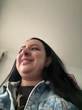 Abril Luv online show from July 2026 11:19:02 AM