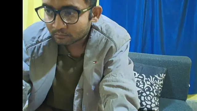 Snapshot of Cute_boy2000 chatting on January 2026 12:13:01 AM Cute boy2000 online show from January 2026 12:13:01 AM