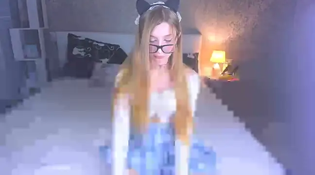 Snapshot of ShyBerryNelly chatting on December 2024 02:11:01 PM ShyBerryNelly online show from December 2024 02:11:01 PM
