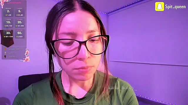 Snapshot of Spit_queen chatting on October 2025 03:15:02 AM Spit queen online show from October 2025 03:15:02 AM