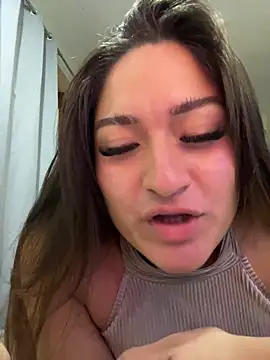 Snapshot of LuceroRm chatting on March 2026 06:07:01 AM LuceroRm online show from March 2026 06:07:01 AM