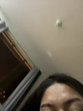 Snapshot of LuceroRm chatting on April 2026 06:36:01 AM LuceroRm online show from April 2026 06:36:01 AM