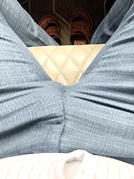 adicma123 online show from October 2025 05:05:01 AM