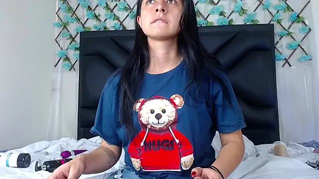 EmmaWilliamss online show from November 2025 07:58:01 PM