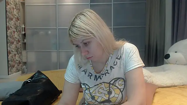 KyliePag online show from March 2026 05:46:01 AM