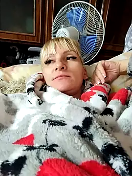 ulika1989 online show from October 2025 11:42:02 AM