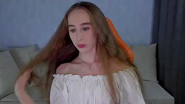 Snapshot of _mira_cle_ chatting on November 2025 11:38:01 PM mira cle online show from November 2025 11:38:01 PM