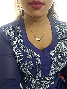 ANGE-MOU online show from February 2026 03:18:01 AM