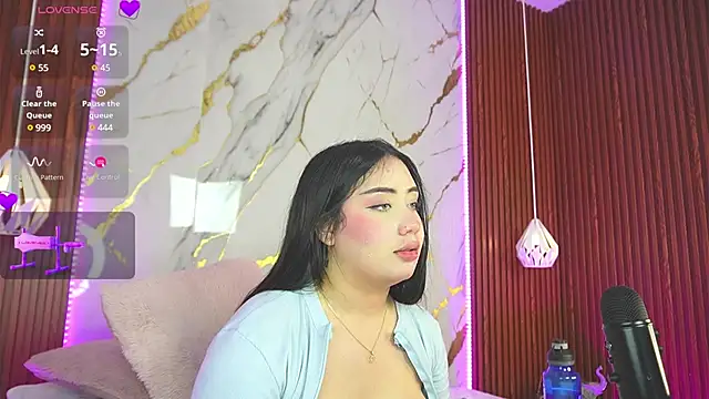 Snapshot of haylie_ chatting on January 2025 09:48:01 AM haylie online show from January 2025 09:48:01 AM