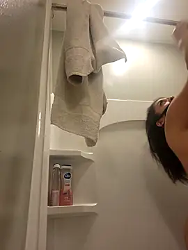 lofibunni online show from February 2026 03:25:01 AM