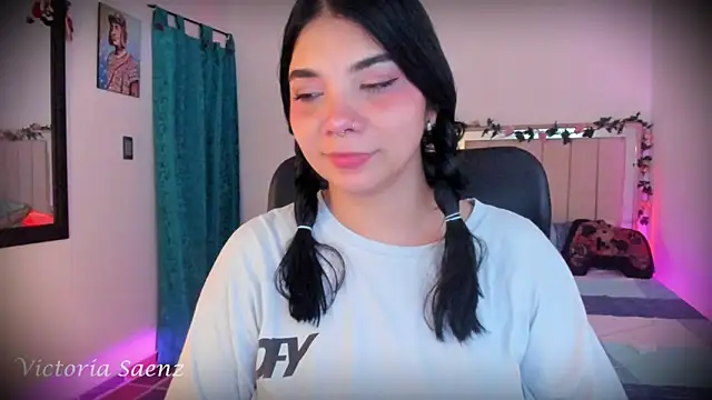 victoriaasaenz  online show from December 2025 12:38:02 AM