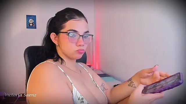 victoriaasaenz  online show from January 2026 12:59:01 AM