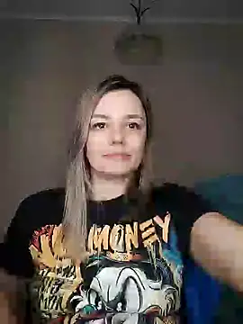 Snapshot of KrissSexi chatting on January 2025 09:04:02 AM KrissSexi online show from January 2025 09:04:02 AM