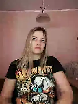 Snapshot of KrissSexi chatting on February 2025 08:11:01 AM KrissSexi online show from February 2025 08:11:01 AM