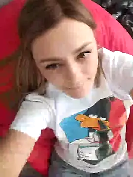 Snapshot of KrissSexi chatting on February 2025 12:19:02 PM KrissSexi online show from February 2025 12:19:02 PM