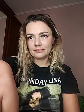 KrissSexi online show from October 2025 05:19:02 AM