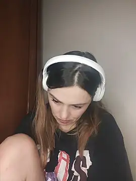 KrissSexi online show from April 2026 03:50:02 PM