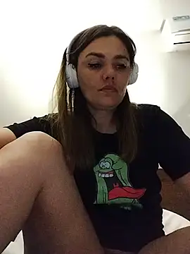 KrissSexi online show from June 2026 10:34:02 PM