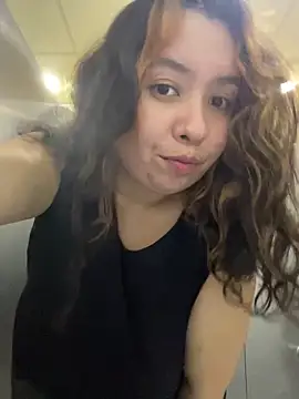 Snapshot of KimyTekashi_ chatting on April 2026 01:25:02 AM KimyTekashi online show from April 2026 01:25:02 AM