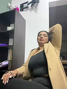 ZiaCalifa online show from January 2025 12:24:01 PM