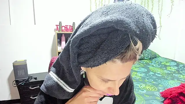 lauren ashlee online show from February 2026 01:58:02 PM