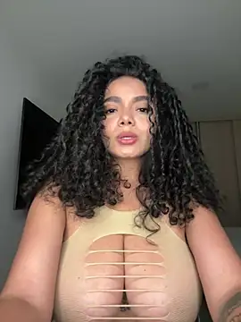 Mariecurl online show from May 2026 11:31:01 PM