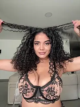 Mariecurl online show from May 2026 09:09:02 PM