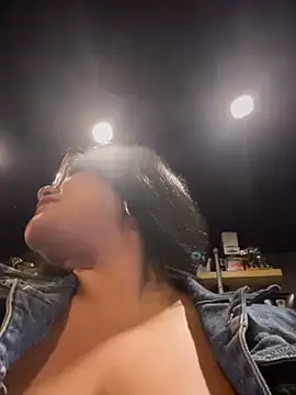 Insane Issa online show from January 2025 08:33:02 PM