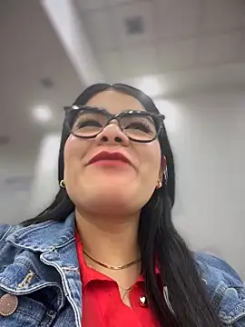 Insane Issa online show from January 2025 09:16:01 PM