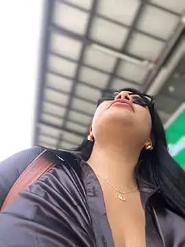 Insane Issa online show from March 2025 06:45:02 PM