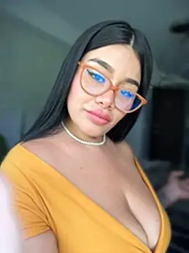 Insane Issa online show from March 2026 08:22:02 PM