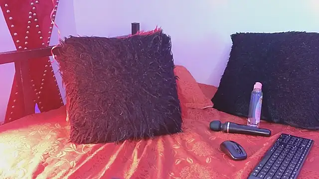 MishaKinki online show from February 2025 10:39:01 PM