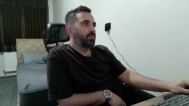 Snapshot of tgltplsr chatting on February 2026 08:46:02 PM tgltplsr online show from February 2026 08:46:02 PM