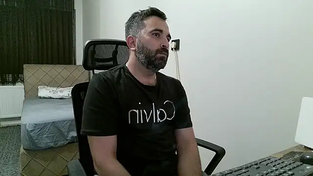 Snapshot of tgltplsr chatting on February 2026 01:02:02 AM tgltplsr online show from February 2026 01:02:02 AM