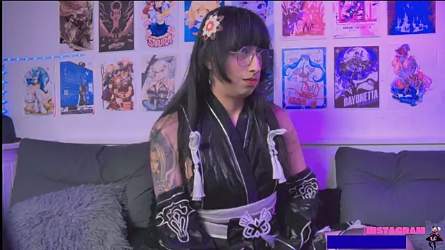 snowblack  online show from May 2026 04:34:01 PM