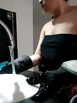 Snapshot of alix692 chatting on November 2025 07:40:02 PM alix692 online show from November 2025 07:40:02 PM