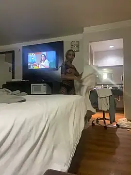 Snapshot of SlimBeenBadd1981 chatting on February 2025 07:10:02 PM SlimBeenBadd1981 online show from February 2025 07:10:02 PM