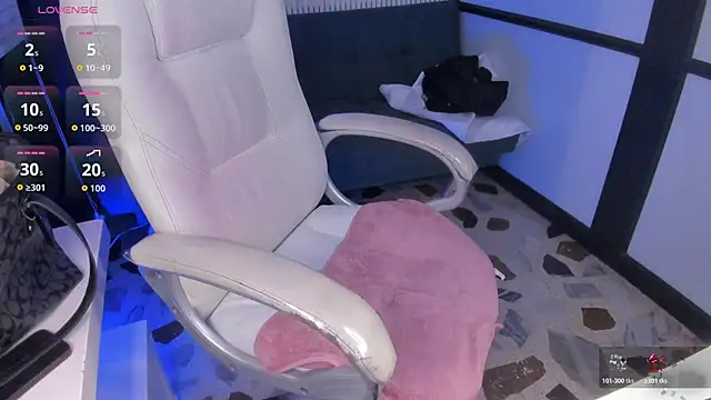 LunaBaker-1 online show from March 2026 05:07:01 AM