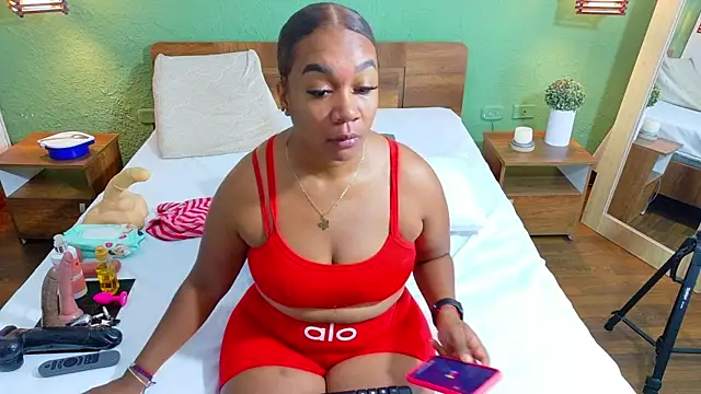 Snapshot of dannaahbrown chatting on February 2025 07:35:01 PM dannaahbrown online show from February 2025 07:35:01 PM