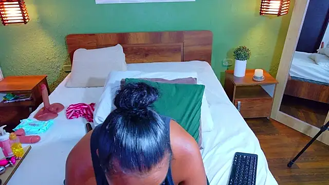 Snapshot of dannaahbrown chatting on March 2026 02:28:01 PM dannaahbrown online show from March 2026 02:28:01 PM