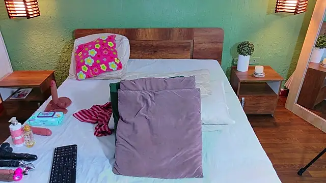 dannaahbrown online show from June 2026 12:27:01 PM